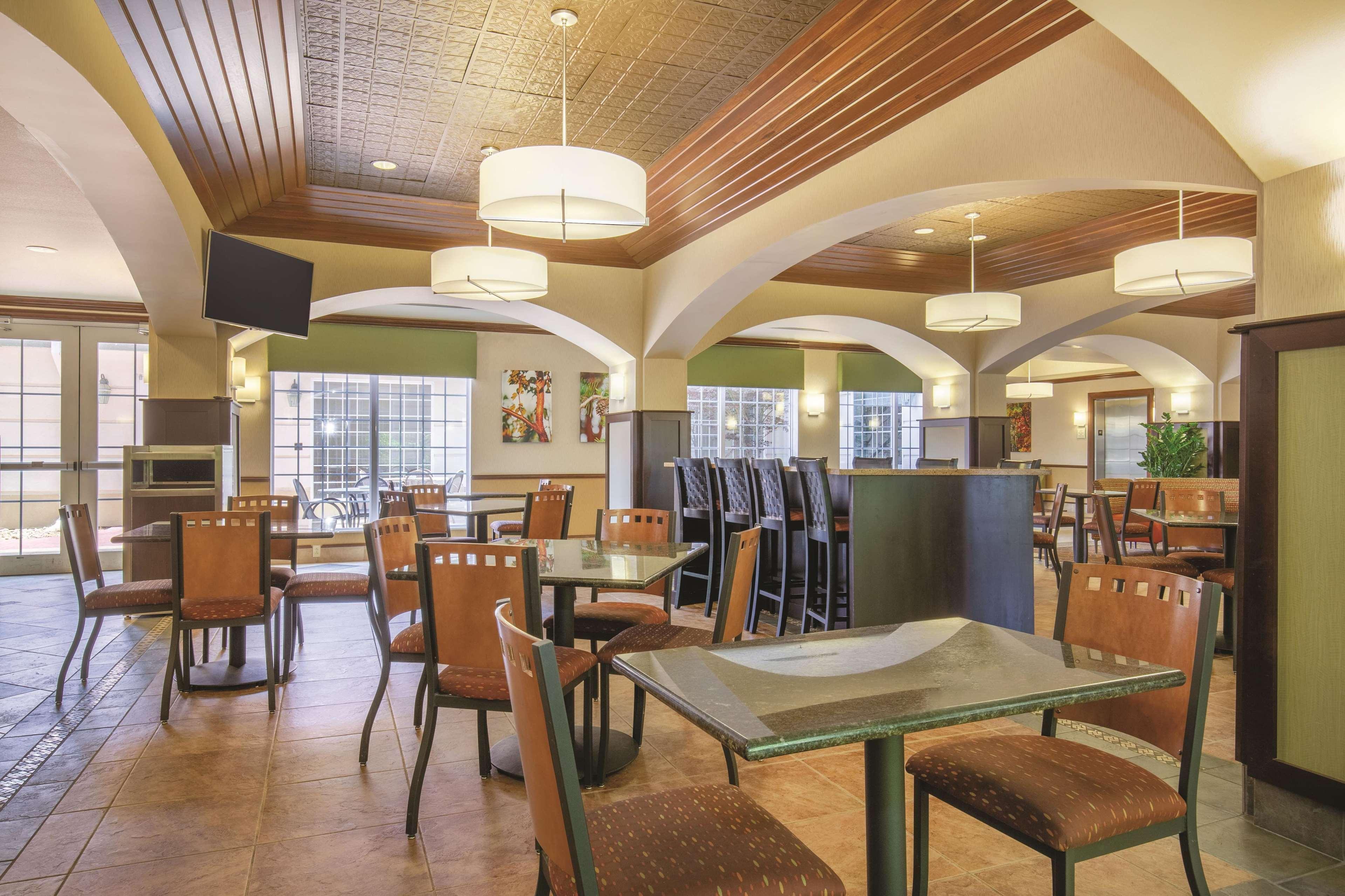 La Quinta By Wyndham Bentonville Ngoại thất bức ảnh
